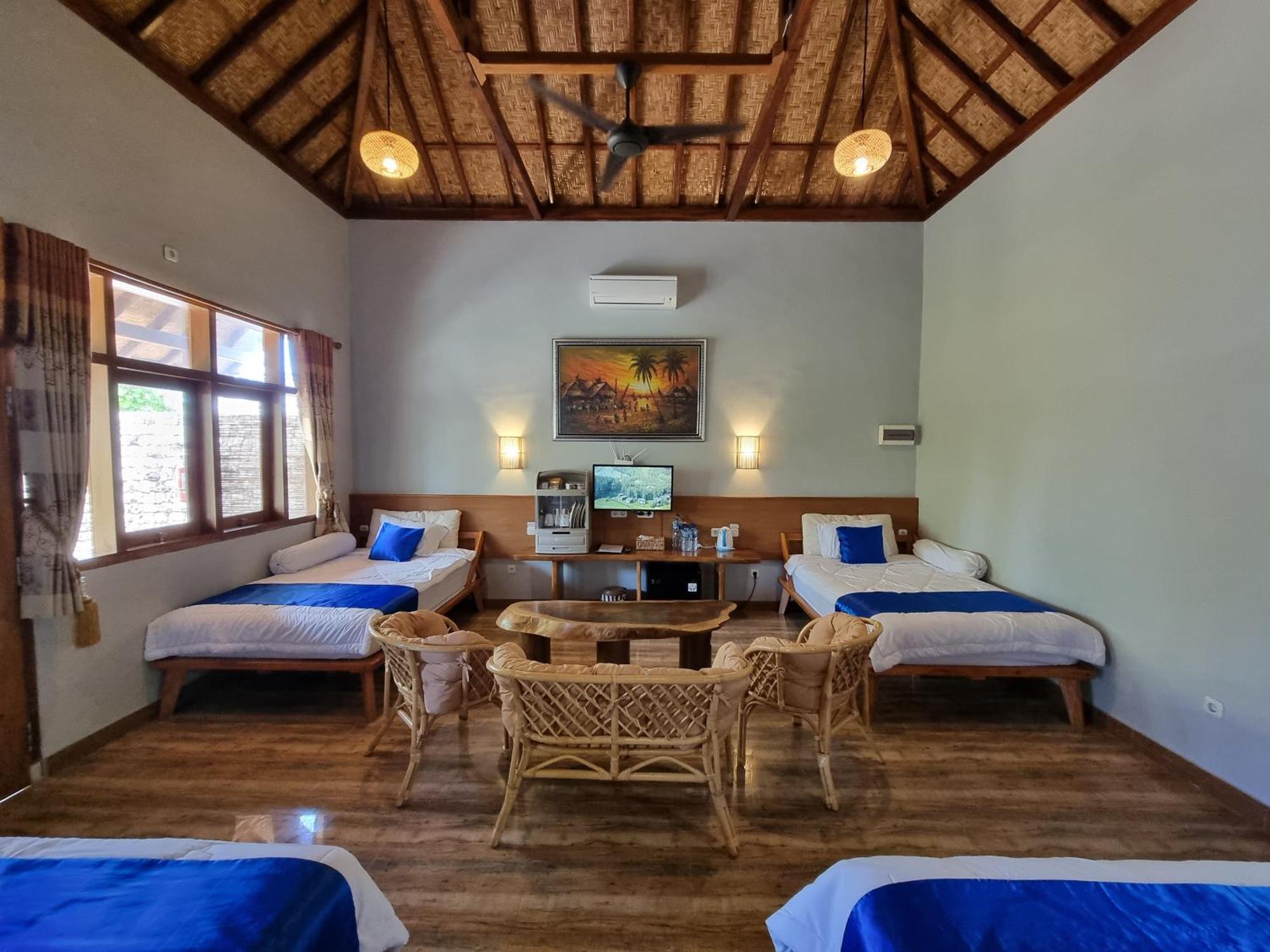 Istana Ombak Eco Resort Pacitan Extérieur photo