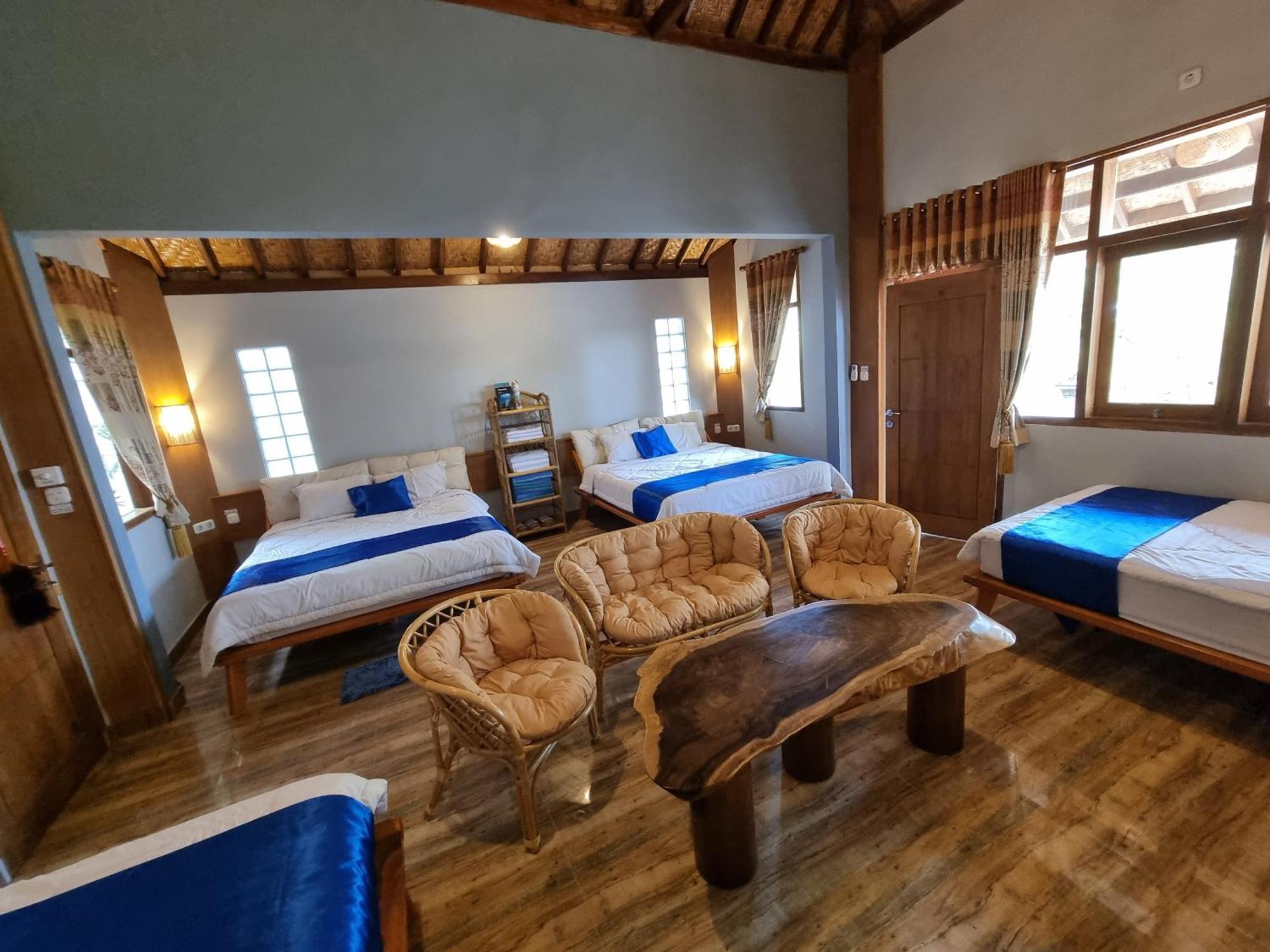 Istana Ombak Eco Resort Pacitan Extérieur photo