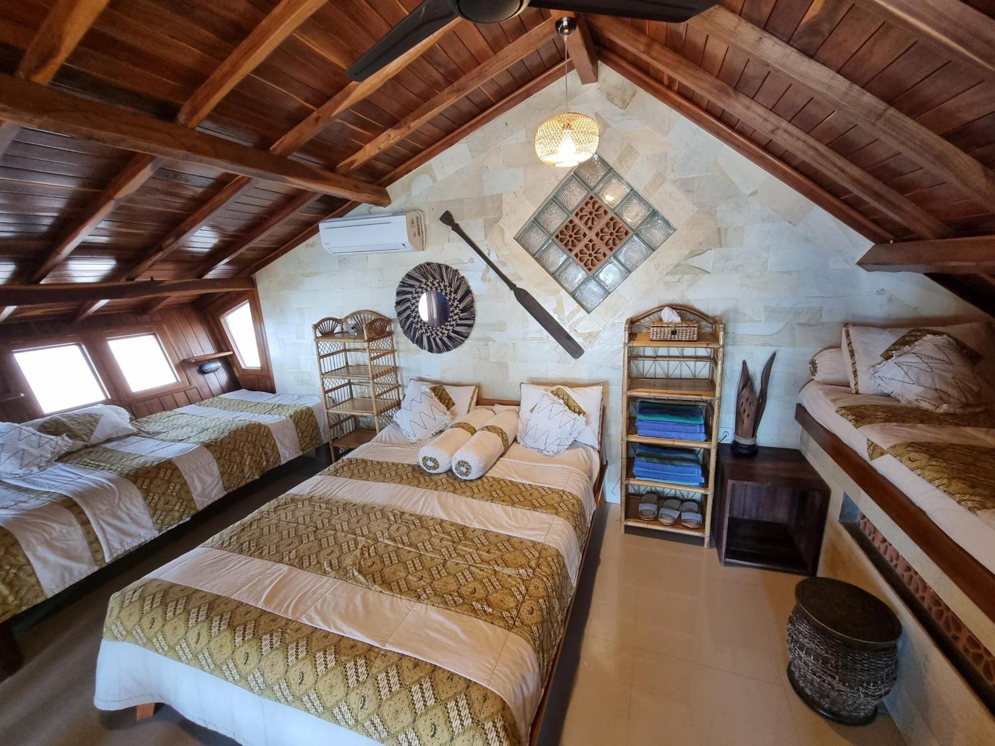 Istana Ombak Eco Resort Pacitan Extérieur photo