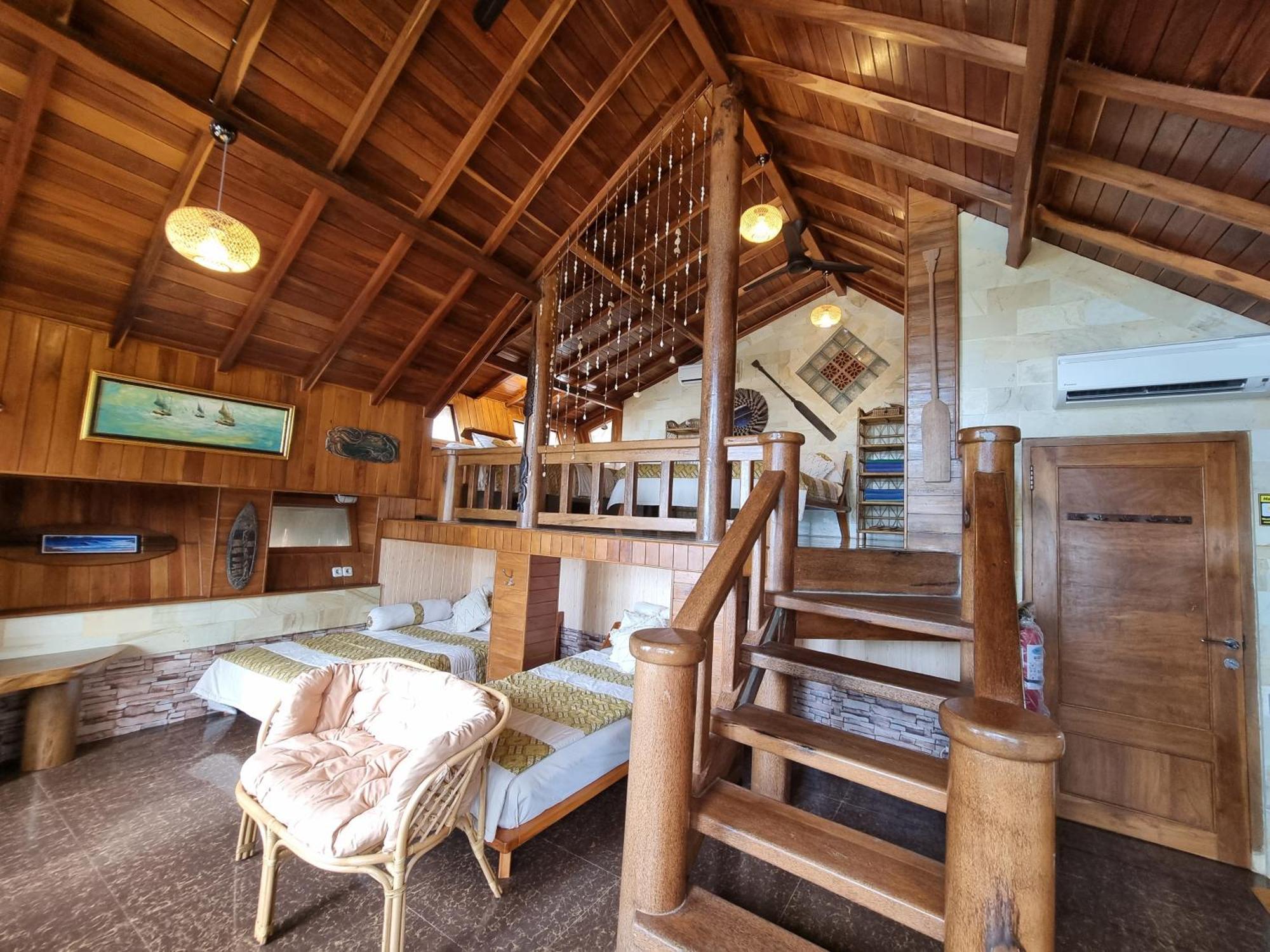 Istana Ombak Eco Resort Pacitan Extérieur photo