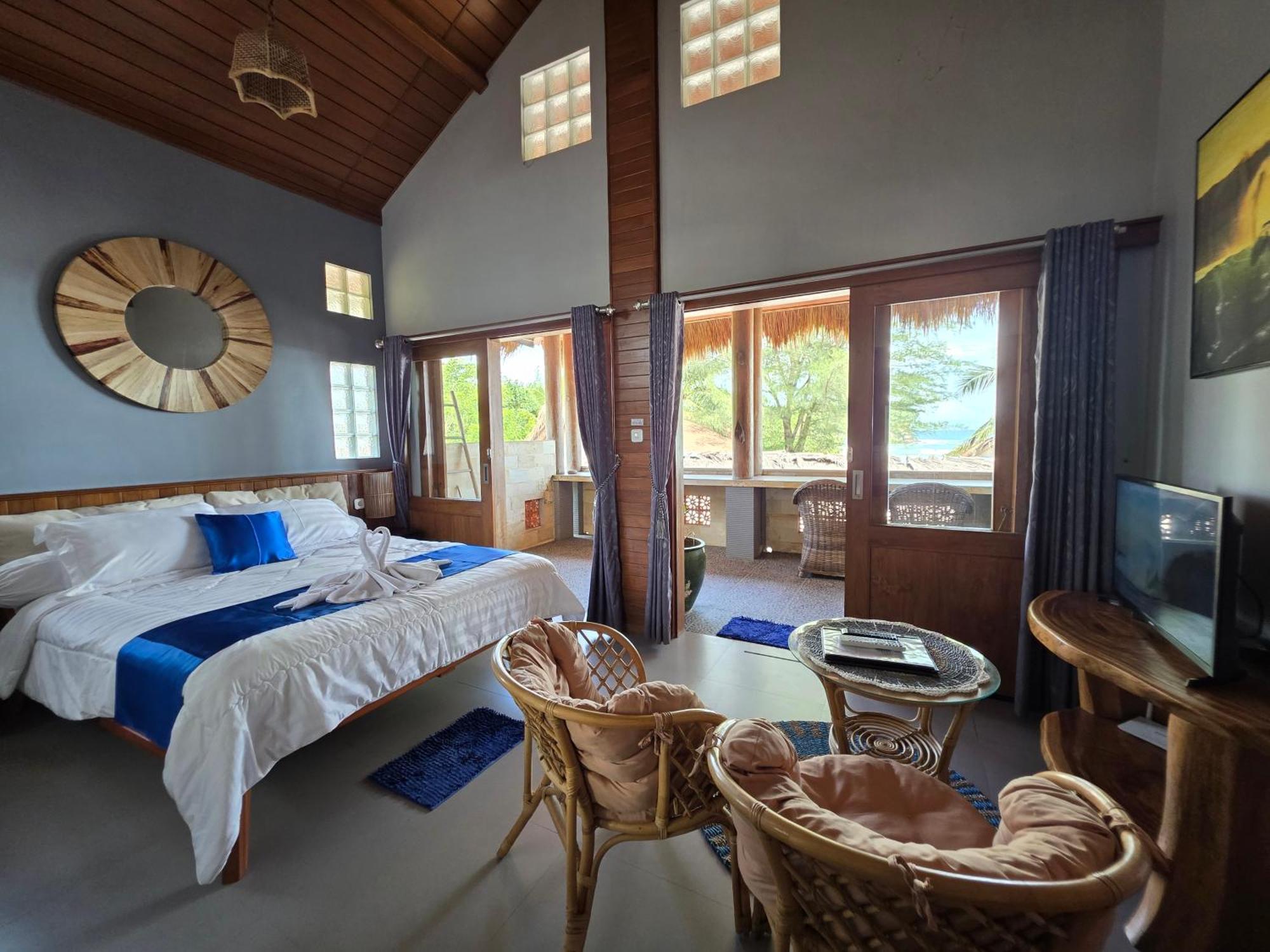 Istana Ombak Eco Resort Pacitan Extérieur photo